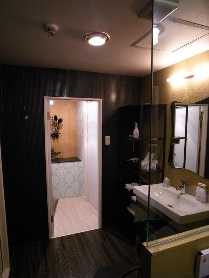טוקיו Hotel Rafaie (Adults Only) מראה חיצוני תמונה